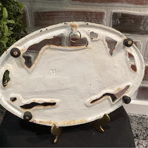 🟢 Vintage - 1999 - Avon Collectible “Home Sweet Home” Winter Cast Iron Trivet - Picture 4 of 9